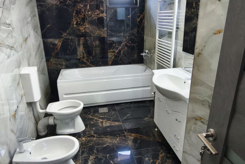 property_image_2148272_18