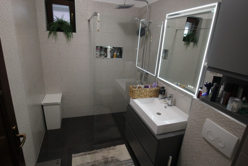 property_image_2185003_11